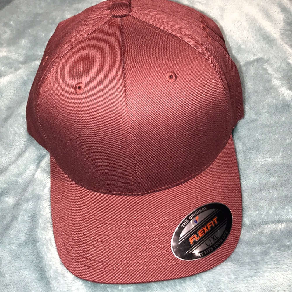 4 L/XL Maroon Baseball Style Caps